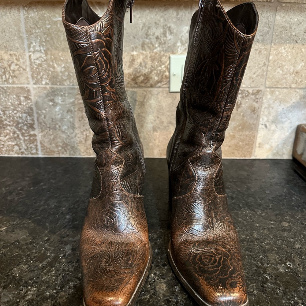 Women’s Tooled Leather Zip Up Boots